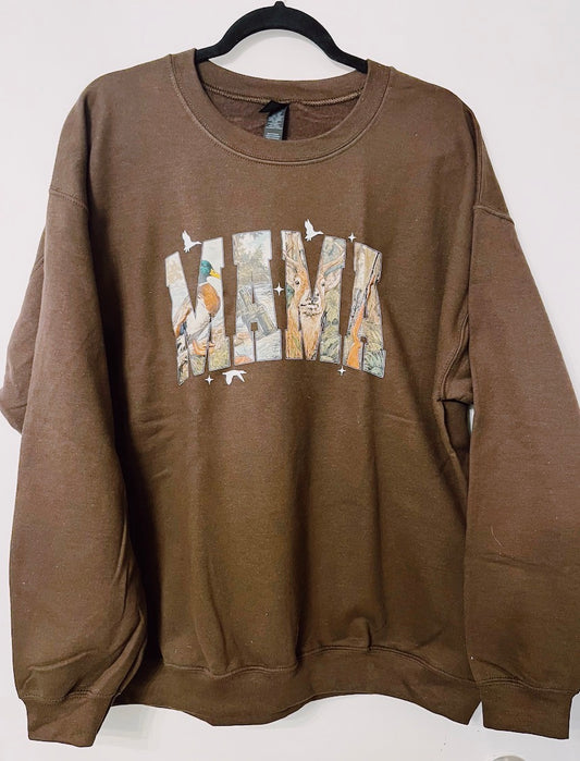 HUNTING MAMA CREWNECK