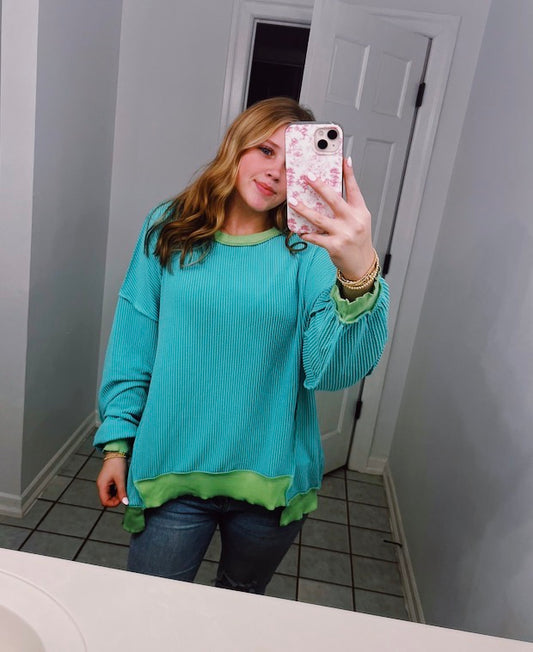 GREEN KNIT TOP
