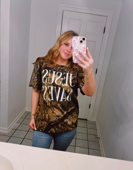 CAMO JESUS SAVES TEE