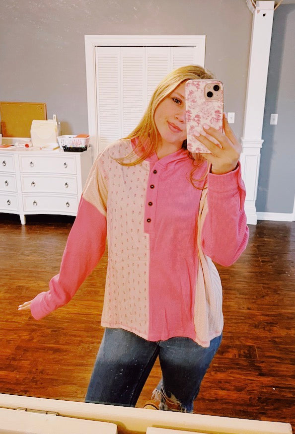 FLORAL PATCHWORK HOODED PULLOVER